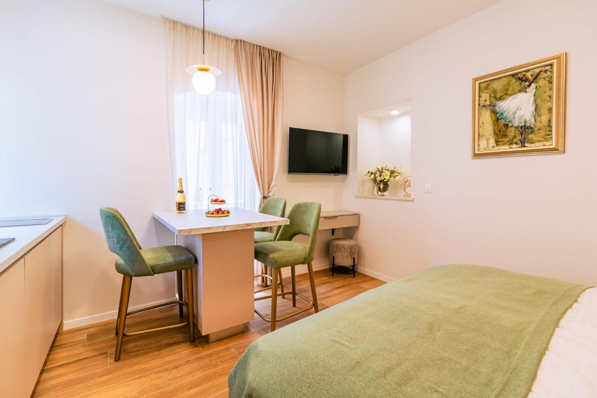 Apartament Luxury App Palace Old Town& Studio Green Melody With Terrace Split Zewnętrze zdjęcie