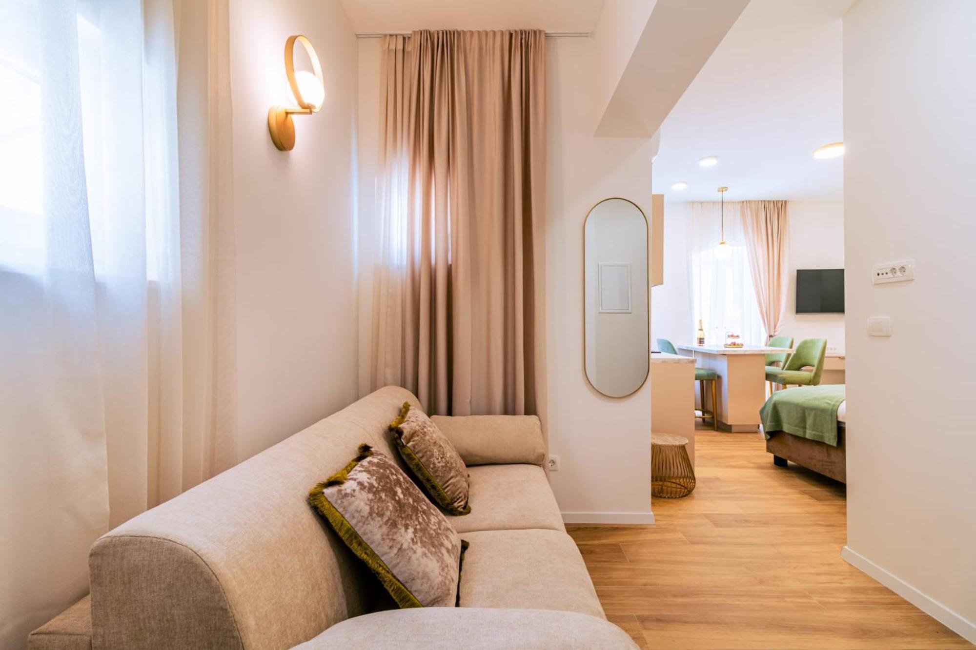 Luxury 2 Bedroom-2 Bathroom Apartment & Studio App With Rooftop Terrace Split Zewnętrze zdjęcie