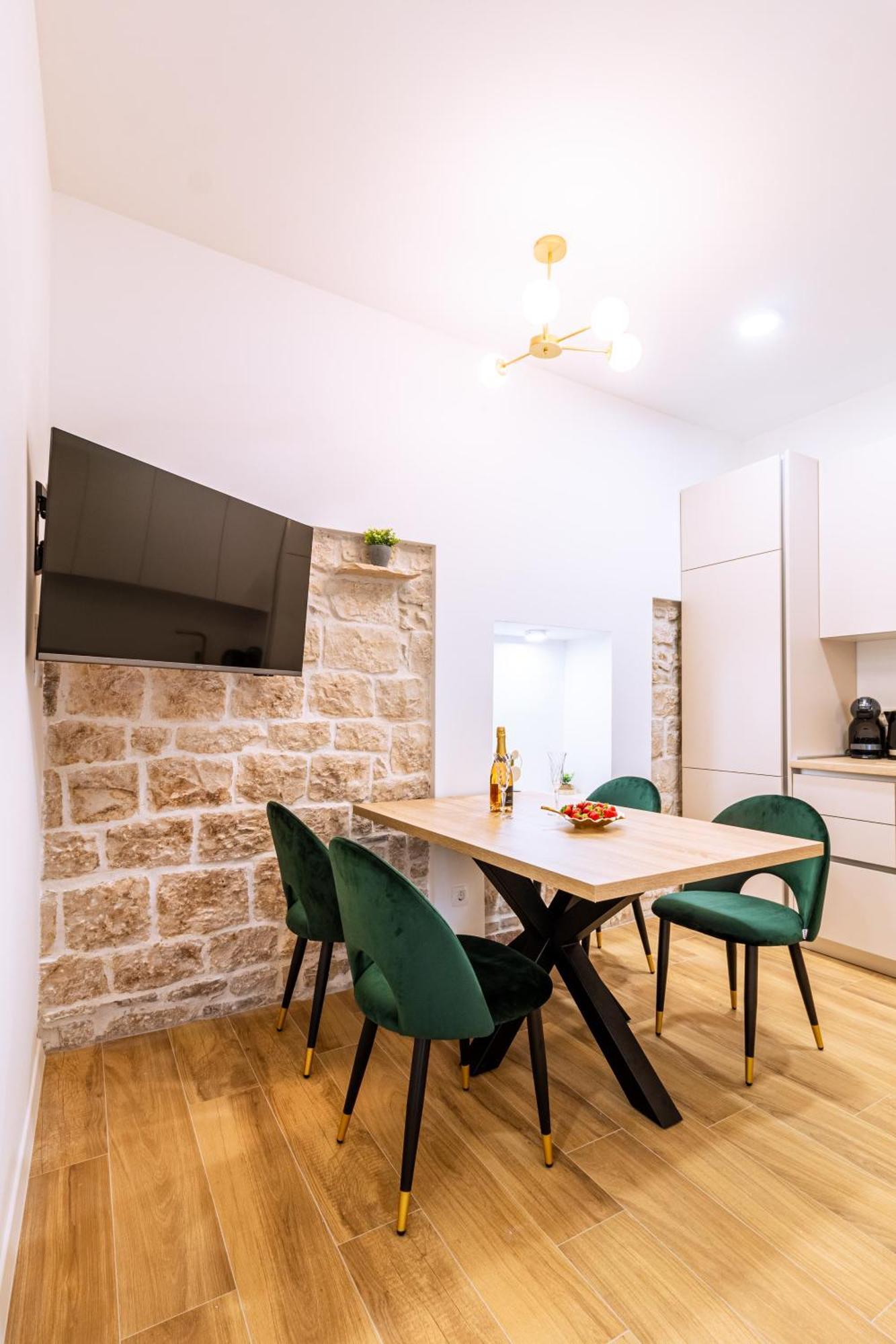 Apartament Luxury App Palace Old Town& Studio Green Melody With Terrace Split Pokój zdjęcie