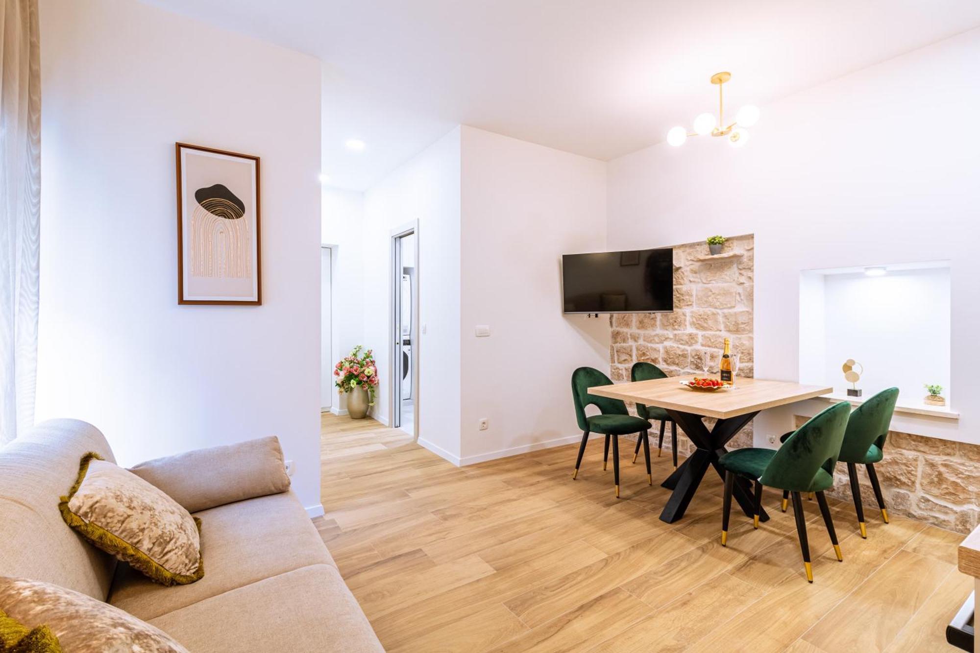 Luxury 2 Bedroom-2 Bathroom Apartment & Studio App With Rooftop Terrace Split Zewnętrze zdjęcie