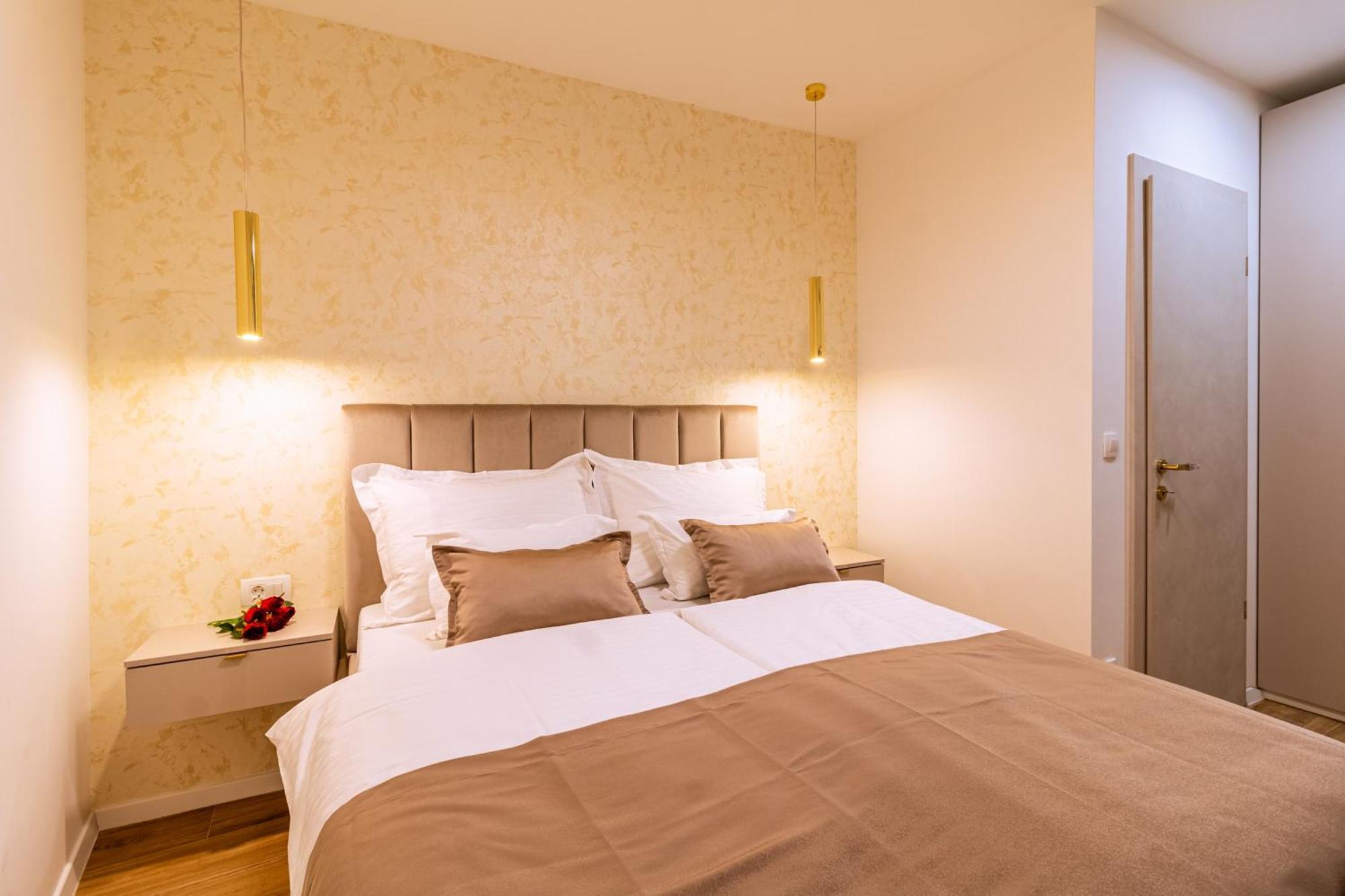 Luxury 2 Bedroom-2 Bathroom Apartment & Studio App With Rooftop Terrace Split Zewnętrze zdjęcie