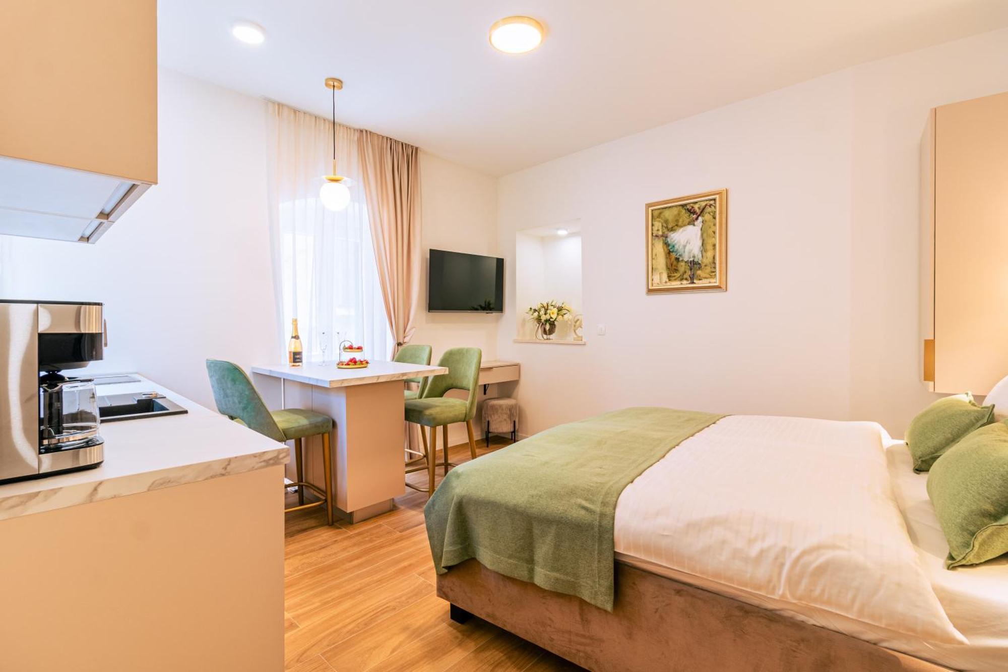 Luxury 2 Bedroom-2 Bathroom Apartment & Studio App With Rooftop Terrace Split Pokój zdjęcie